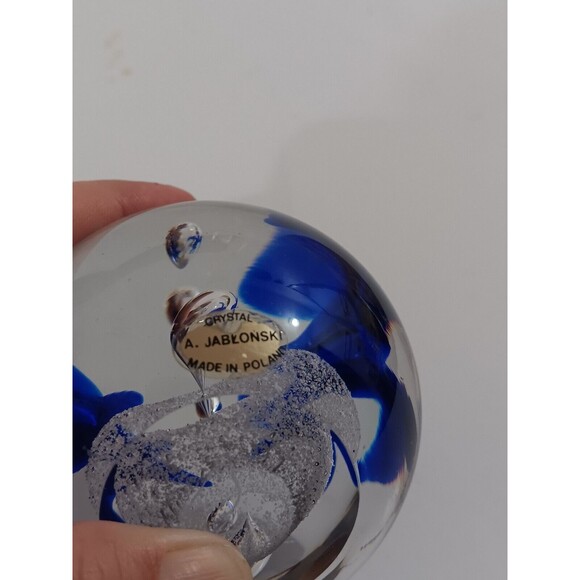 Signed Paperweight A. Jablonski (Etched Initials) With Brass Display Holder - Picture 5 of 7